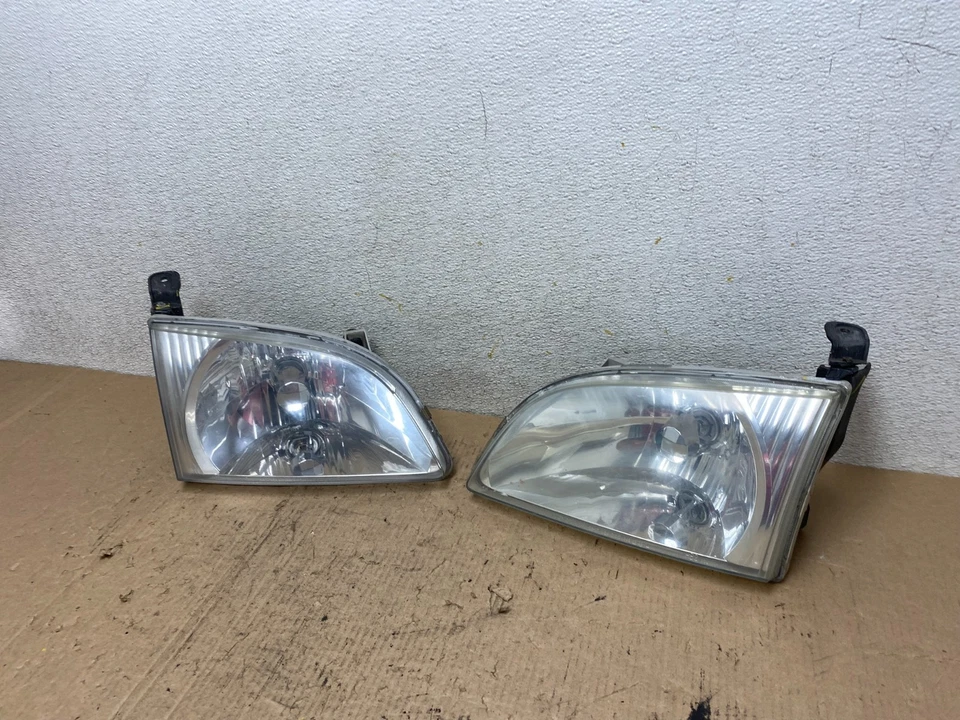 Faros halógenos laterales izquierdo+derecho Toyota Sienna 2001 2002 2003 Q2902 DW Foto 2 de 4