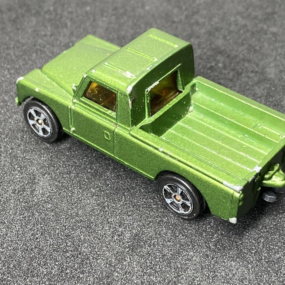 Corgi Juniors Land Rover Pick Up Truck Whizzwheels Green Metallic MINT - Image 3 of 4
