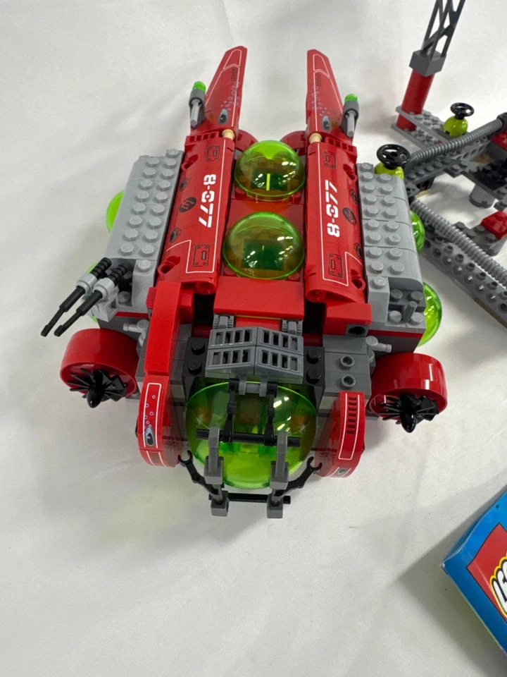 Lego 8077 Atlantis Exploration HQ  With Instructions - Image 2 of 4