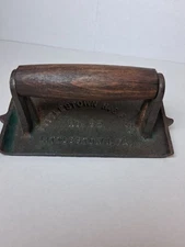 VINTAGE LITTLESTOWN H. & F. CO NO 32 CONCRETE CEMENT EDGER GROOVER TROWEL TOOL