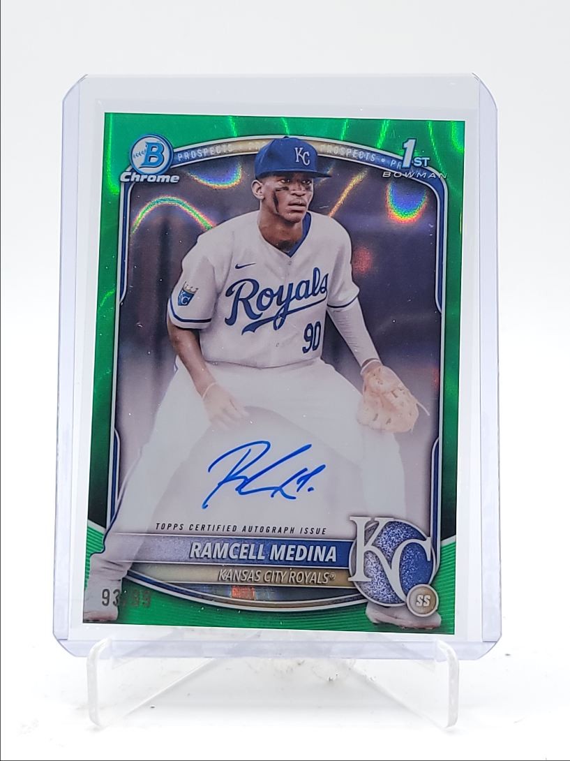 RAMCELL MEDINA 2025 BOWMAN CHROME 1ST GREEN LAVA REFRACTOR AUTO /99 Q0282