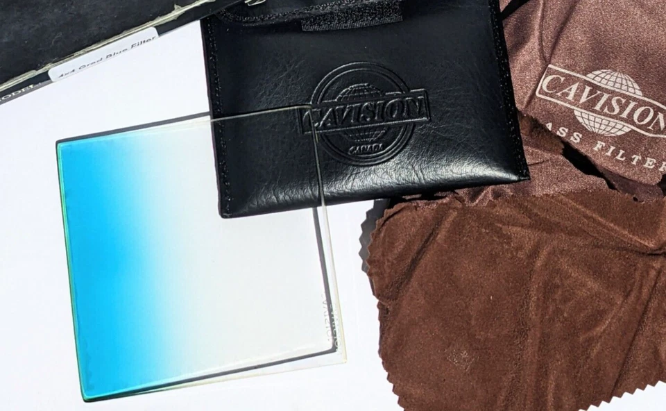 Cavision 4x4" Graduated Blue 0.3 Glass Filter #FTG4X4GB03 sealed w/ pouch, cloth - Image 4 of 4