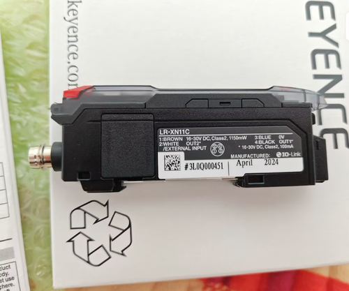 1piece NEW KEYENCE LR-XN11C Laser Sensor - Picture 2 of 3