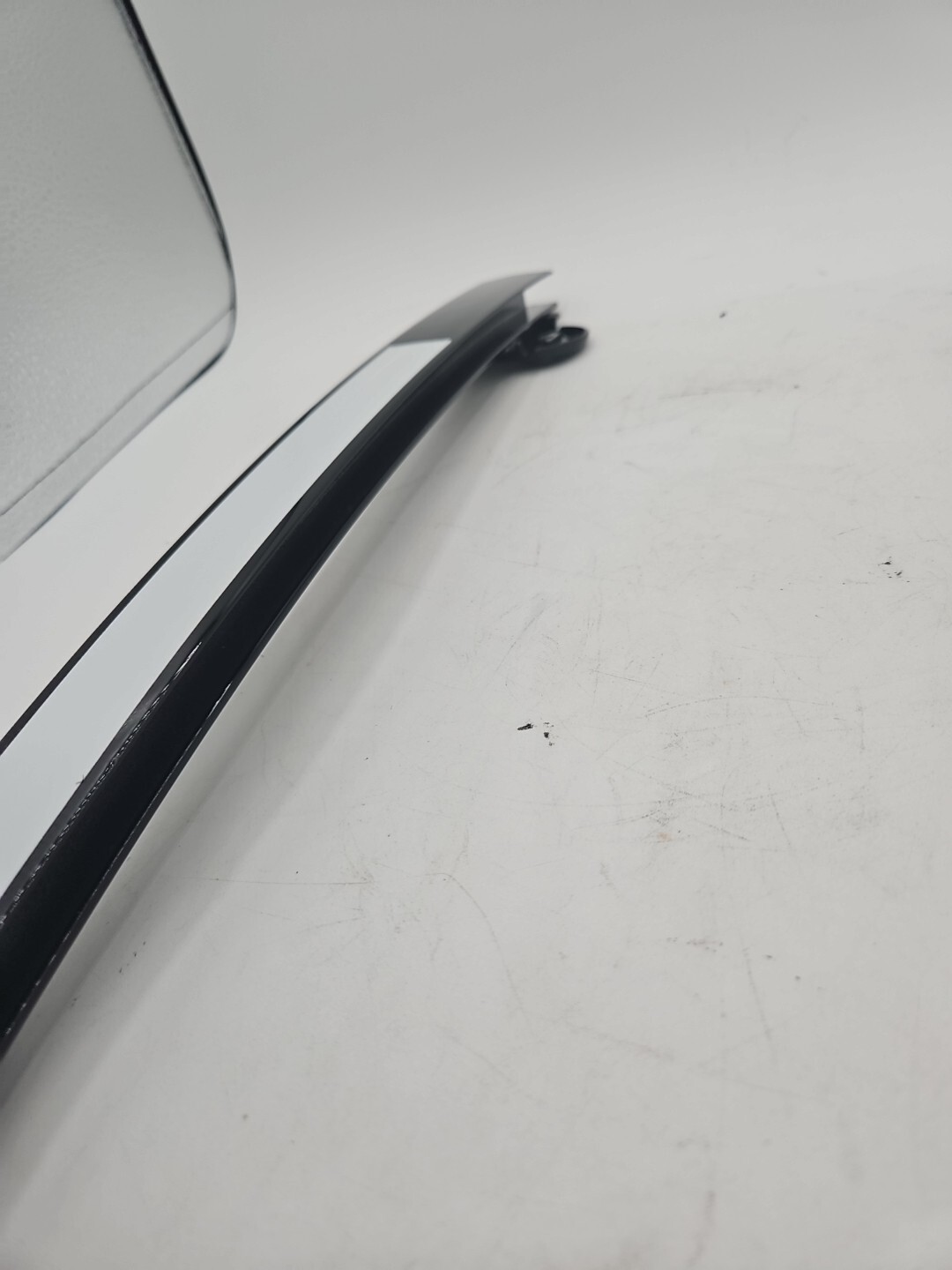 BENTLEY WINDOW GUIDE (3W5839410H)