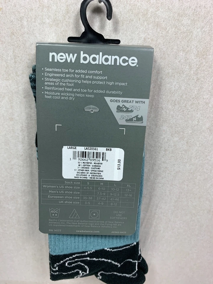 UN PAR DE CALCETINES NUEVOS PARA HOMBRE NEW BALANCE LIFESTYLE TALLA GRANDE PRECIO DE VENTA SUGERIDO POR EL FABRICANTE $13.00 Foto 3 de 4