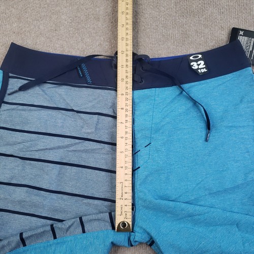 Oakley Board Shorts Mens 32 Blue Striped Surf Swim Trunks Drawstring Stretch - Picture 8 of 17
