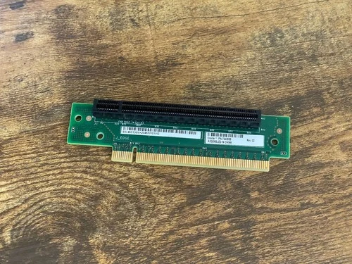 PCIe Riser Oracle Server PN: 7343599 Rev: 02 SN: 465136N+2046NY01VG