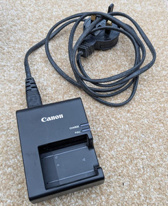 Canon Battery Charger LC-E10E