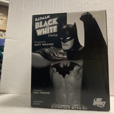 DC Direct Batman Black & White Statue MATT WAGNER  3197/4500 New Factory Sealed