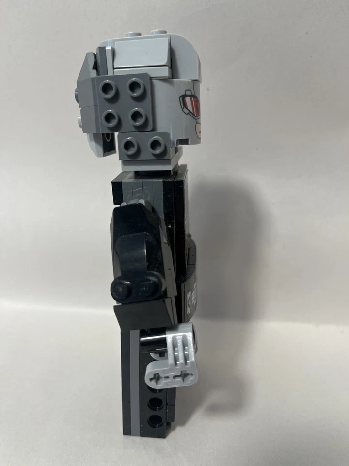 LEGO Giant-Man Minifigure - 76051 Ant-Man MARVEL Airport Battle Incomplete - Image 4 of 4