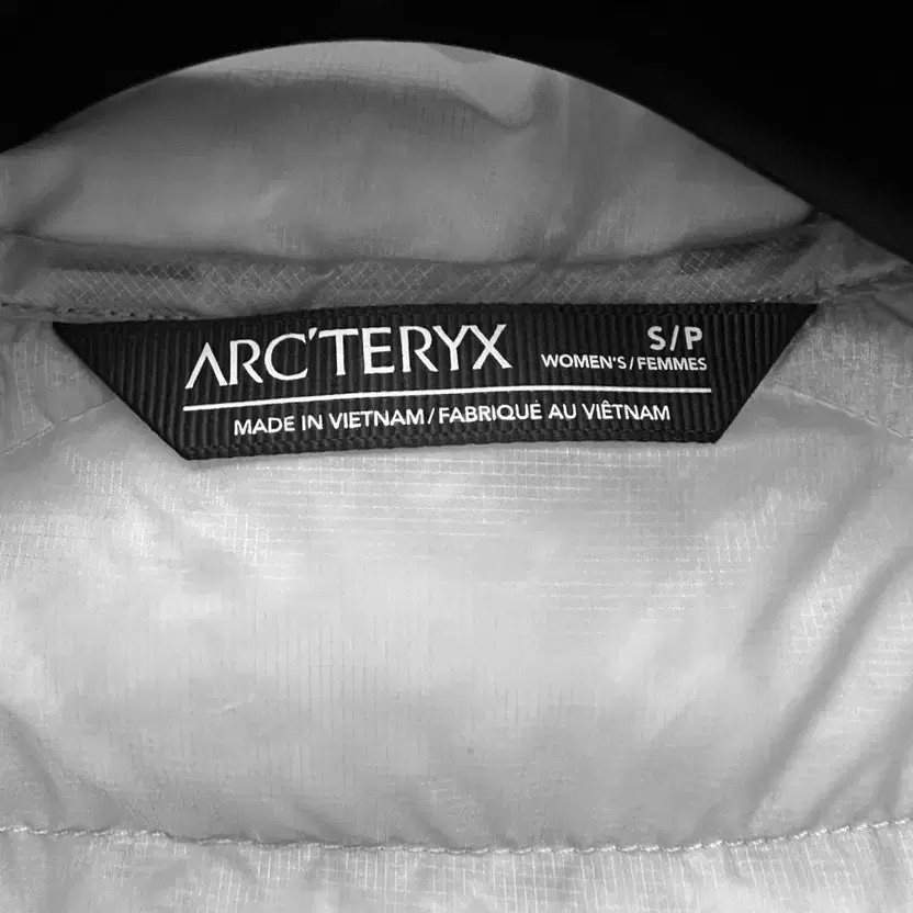 Arc'teryx Cerium Hoodie Solitude Women's - Pre-Owned, 25 Oct 2025
