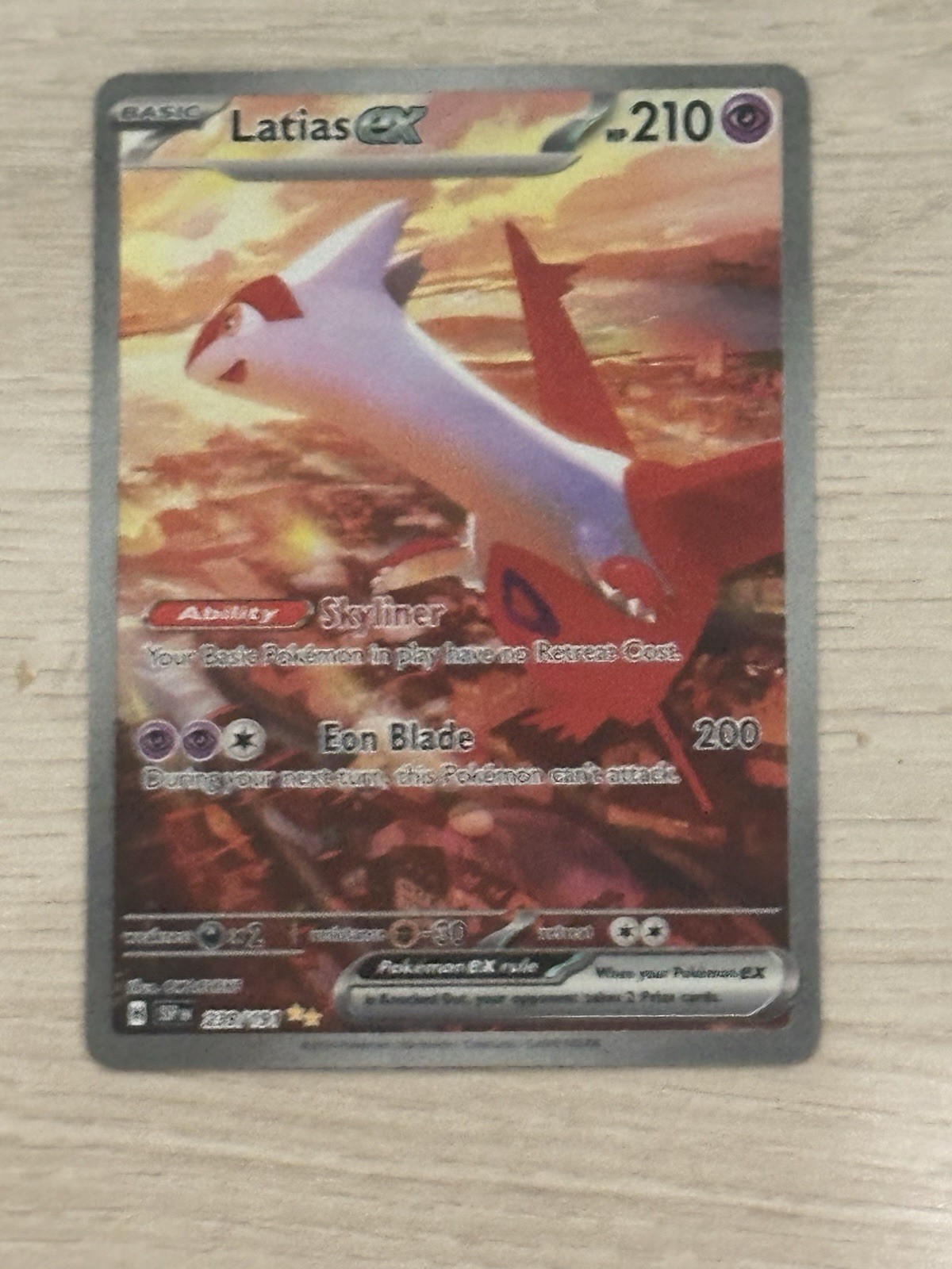 Latias ex 239/191 Sv08: Surging Sparks Holo