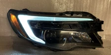 2016 - 2019 Honda Pilot OEM Headlight Halogen W/LED Right Passenger/Plug 4 pins