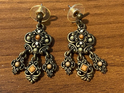 Vintage Dangling Earrings Antiqued Gold Tone Metal With Beige Stones - Picture 2 of 7
