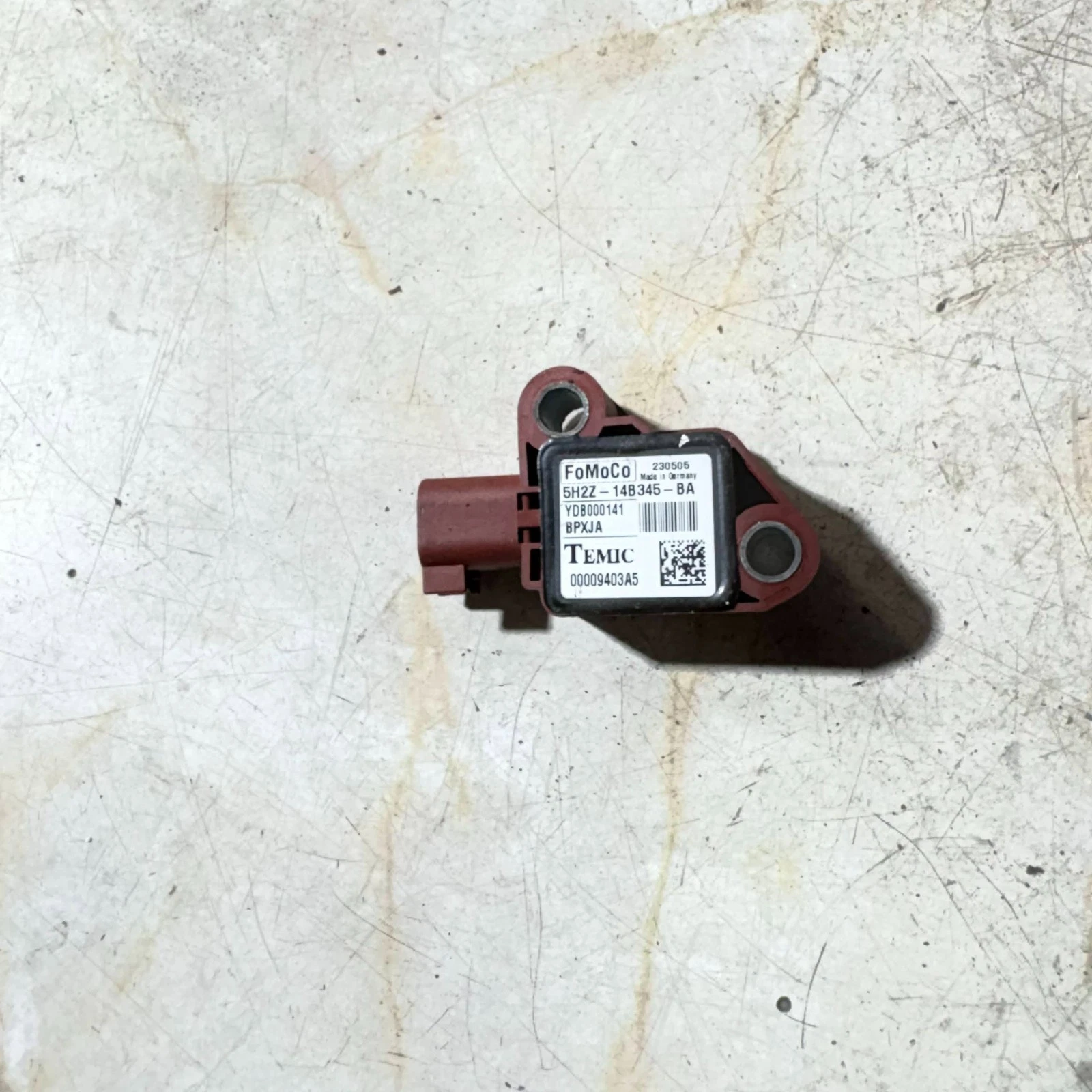 Used side impact crash sensor label and connector reference 5H2Z14B345BA