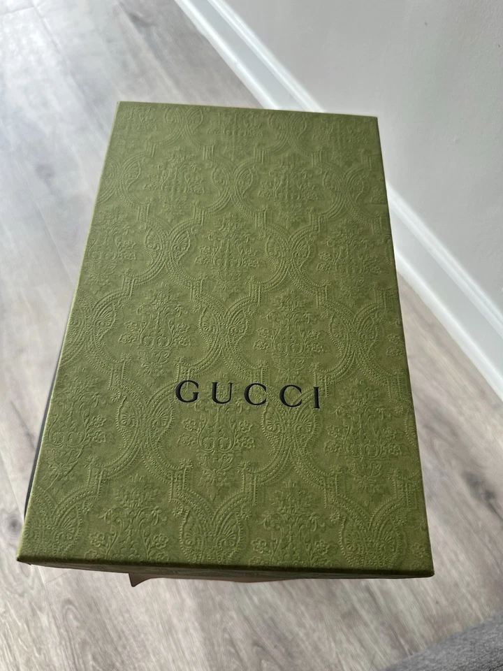 NEW Gucci White Rubber Slide Block Heel Sandals Size 38 - Image 3 of 4