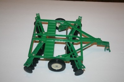 John Deere Oliver Disc Harrow Ertl 1/16