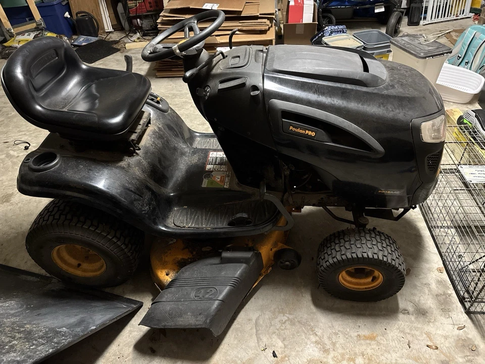 Poland Pro Riding Mower Briggs And Stratton Engine 42” Deck Serviced Yearly - Image 2 of 4