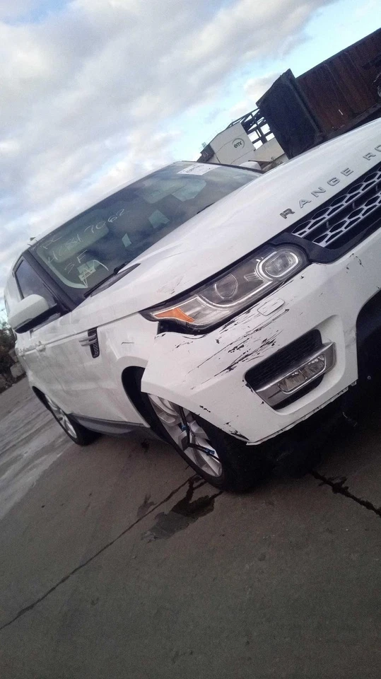 Used Rear Right Ind Rr Suspension Assembly fits: 2015 Land rover Range rover spo - Image 2 of 4