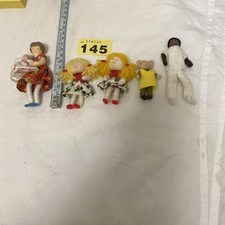 Vintage Dolls House  Small Figures X 5