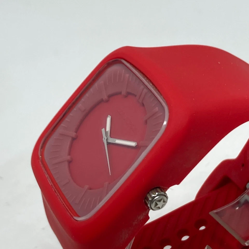 Converse Watch Men 42mm Red Square VR004 WR 50M Silicone New Battery 10" - Image 4 of 4