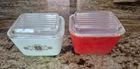 Lot of 2 Vintage Pyrex refrigerator dishes with covers Town & Country and red