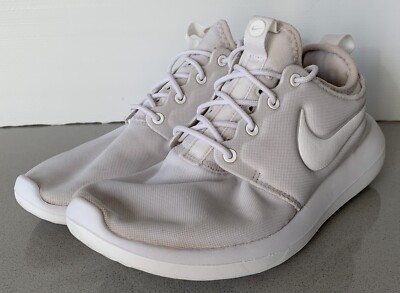 nike roshe two white