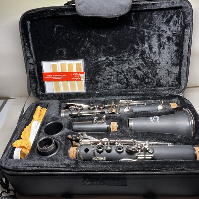 Glory Clarinet Estd. 1962 Black Open Box