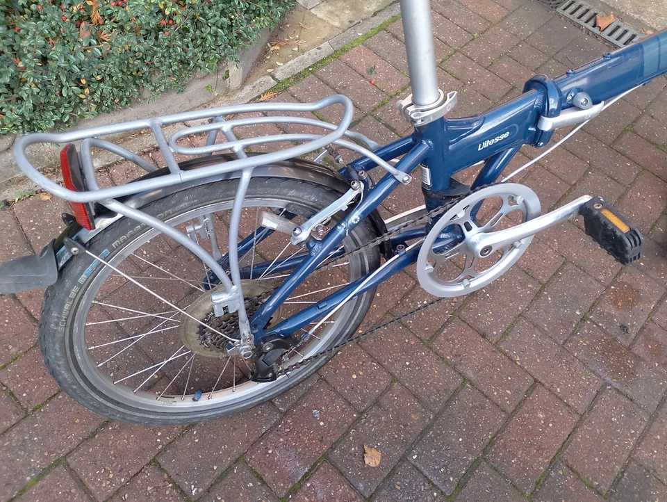 Dahon Vitesse Aluminium Folding Bike (Tube-compatible) - Image 2 of 4