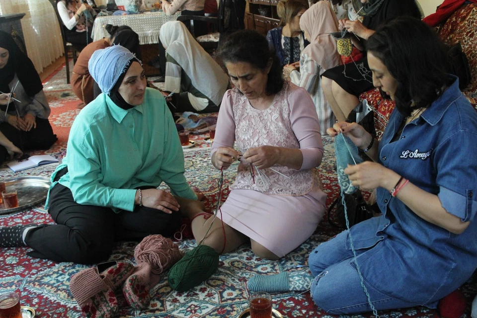Zapatillas de punto para hombre con suelas de gamuza/zapatillas azul marino/calcetines acogedores de lana/regalo de cumpleaños Foto 3 de 3