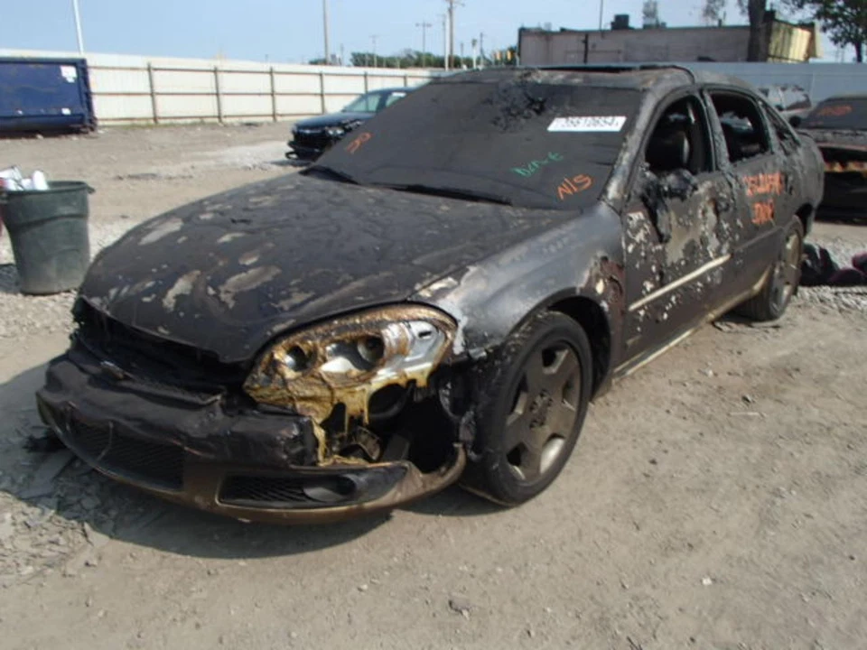 Compresor de aire acondicionado usado se adapta a: Chevrolet Impala 2007 5,3 grado B Foto 2 de 4