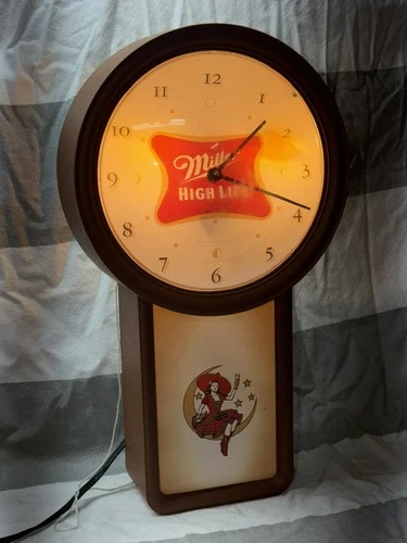 Vintage 2001 Miller High Life Lighted Beer Clock Bar Sign Man Cave Decor as is