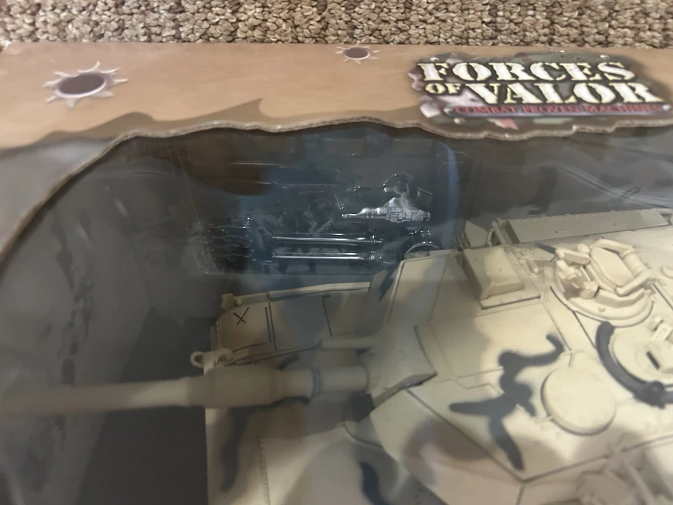 Unimax Forces of Valor 1:32 U.S. M1A1 Abrams Tank 24th Inf. Kuwait 1991 No 90305 - Image 4 of 4