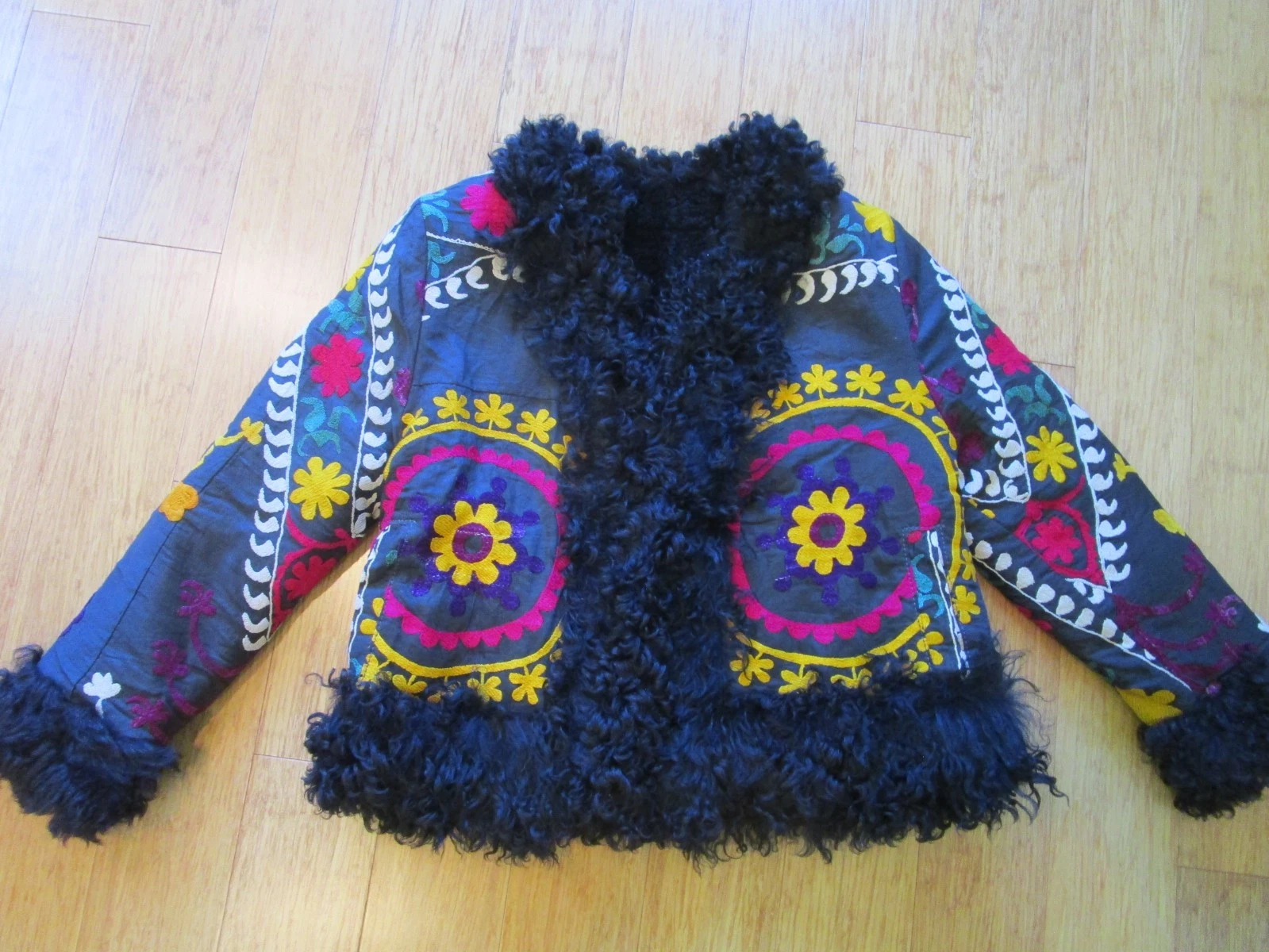 Suzani Silk Embroidered Black Cott. Shearling Sheepskin Jacket sm/med USA Local