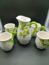 Vintage Lefton Daisy Pitcher And 4 Cups.
