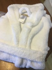 Pottery Barn Teen Sherpa Hooded Robe White-one size-nip