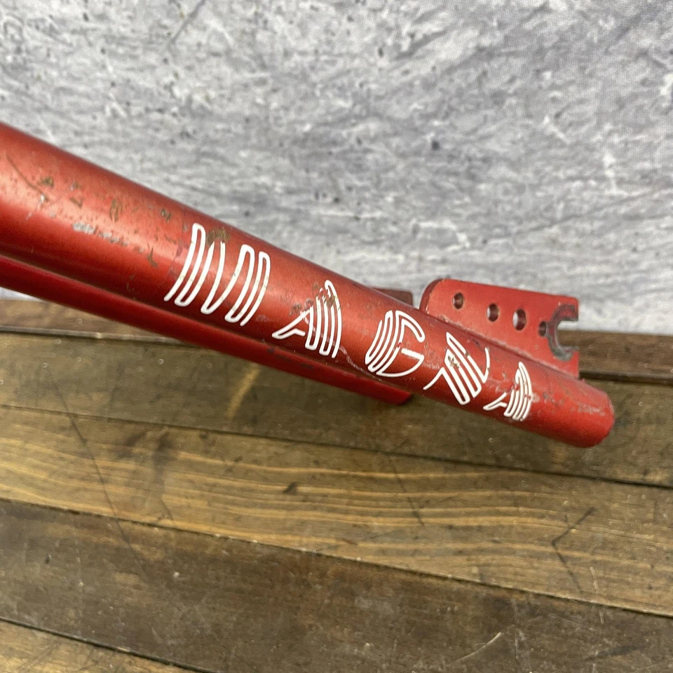 Magna BMX Fork 1 inch Threaded Old School BMX Red 1980s Steel 20 in Bicycle - Image 3 of 4