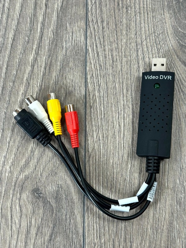 USB Video Capture Card Adapter RCA S-Video to Digital VHS DVD PC Mac Converter