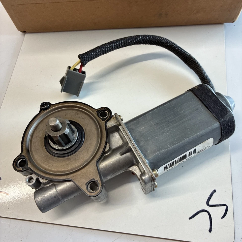 Nuevo de Lote Antiguo Motor Ventana Trasera Derecha Ford Lincoln Town Car 1992-2011 F2VY-5423394-B Foto 2 de 4