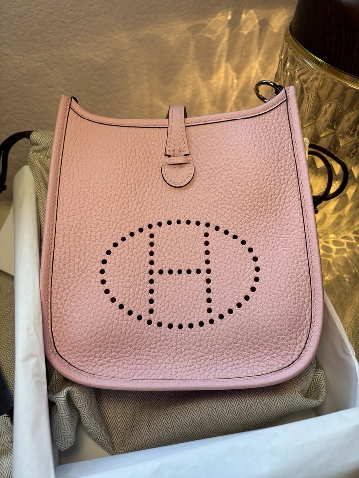 Brand NIB Hermes Taurillon Clemence Evelyne TPM Rose Sakura pink 2025 Mini Bag - Image 4 of 4