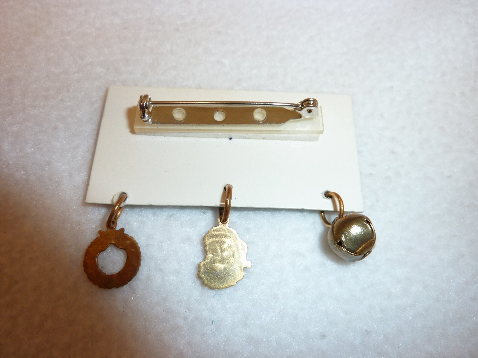 VINTAGE JOY RECTANGULAR LAMINATE BROOCH WITH CHAR… - image 8