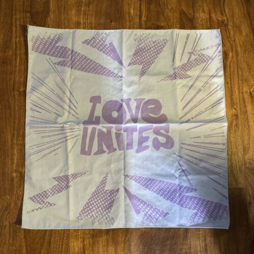LOVE UNITES Taschentuch Bandana blau Top Zustand
