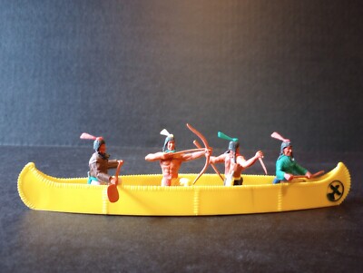 timpo toys wild west war canoe with four Indians. French Indian to Wild West