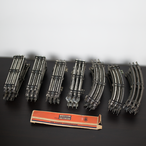 vintage lionel train tracks