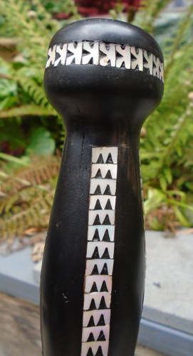 Hardwood ebony walking stick with Mop inlay and carved kings detail- lovely item - Picture 2 of 18