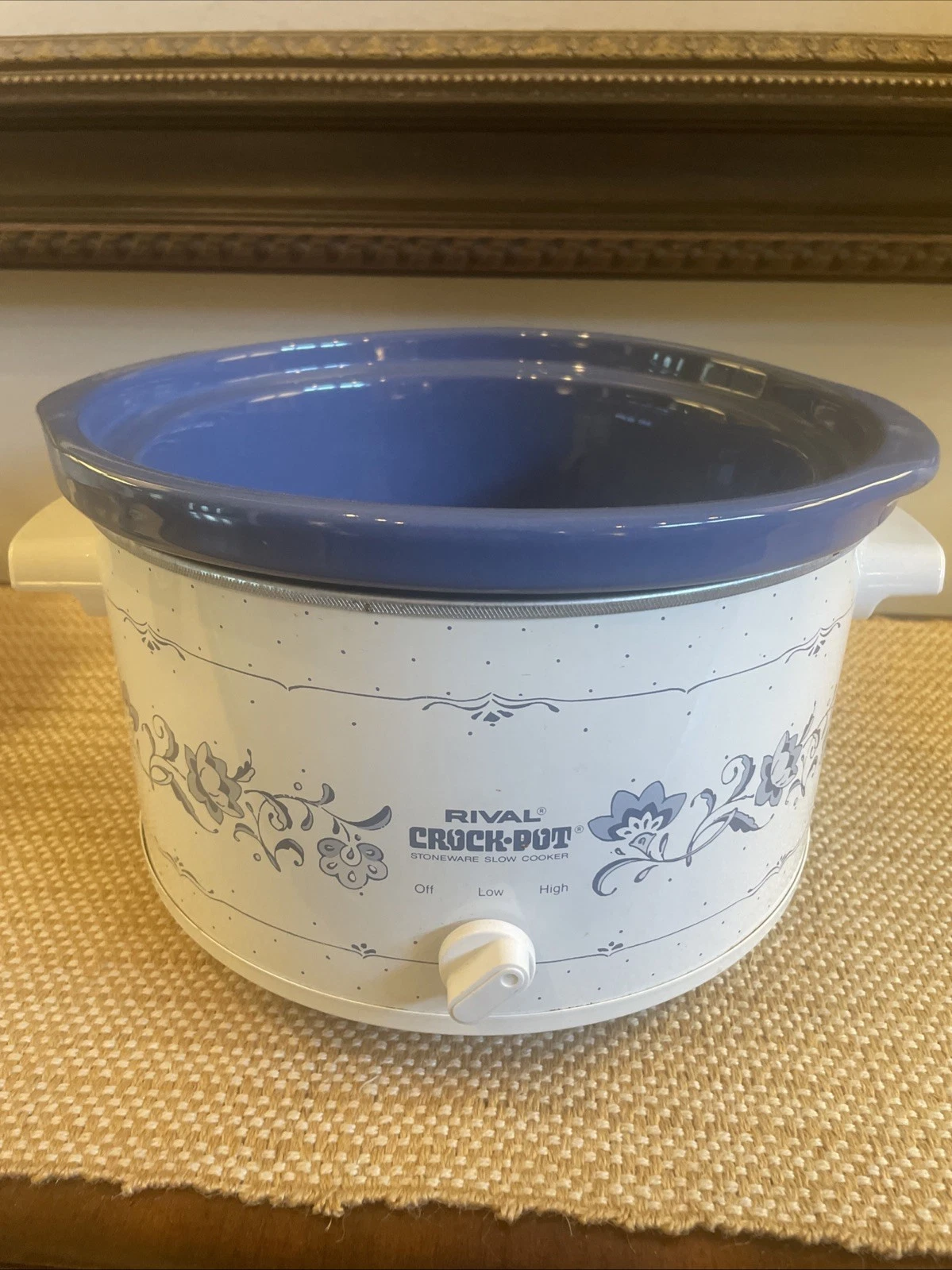 5quart Vintage Rivals Crock Pot No Lid