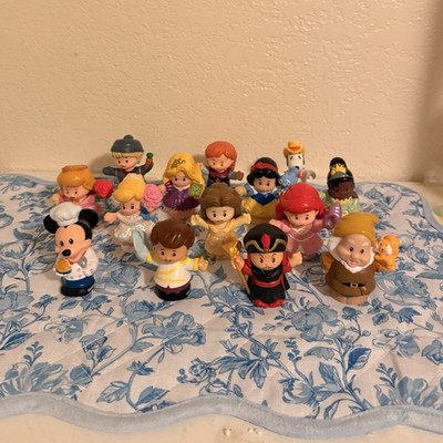 Little People Disney Lot - Some Rare Hard to Find Figures - 14 People