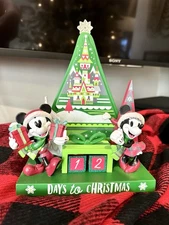 NEW IN BOX! Disney Parks Christmas Countdown Mickey & Minnie Mouse