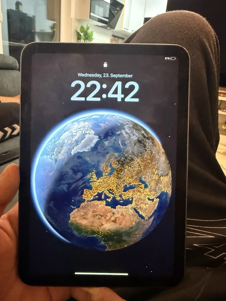 Apple iPad 8 · 64GB · Wi-Fi, Foto 4 von 4