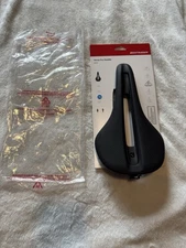 Bontrager Verse Pro 155mm Carbon Fiber Shell & Rails Saddle $240 NEW - Only 195G